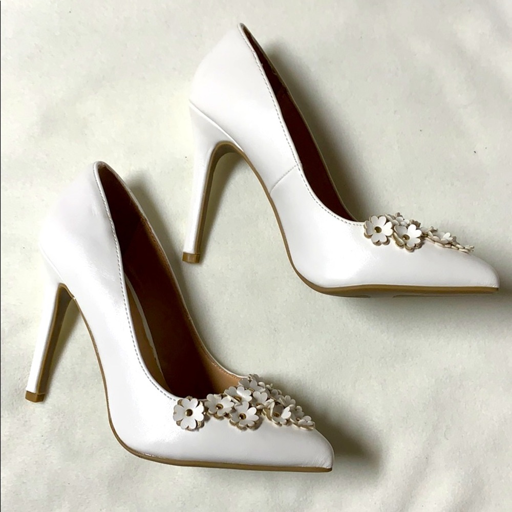 Brand new LC floral Heels